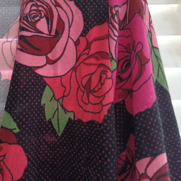 LuLaRoe Women’s Large Cardigan Black Pink Rose Floral Open Front Lightweight - Picture 6 of 9